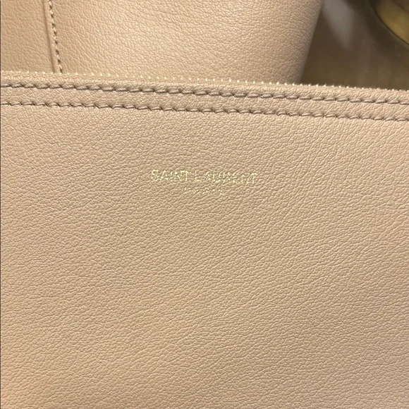 Yves Saint Laurent Shopping Tote in beige leather - Picture 10 of 14